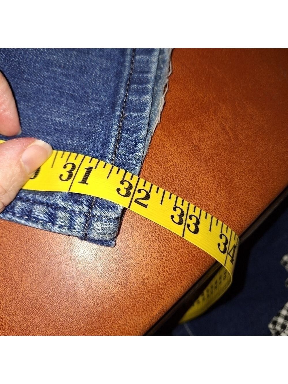 Levi's Jeans Bootcut Low Rise Juniors Size 17 - Picture 6 of 7